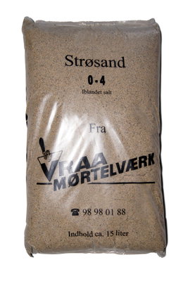 Strøsand 0-4 mm med salt, 15 liter Pose med strøsand 0-4 mm iblandet salt, 15 l