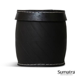 Sort dekorativ kurv med låg, str. small, fra Sumatra — praktisk opbevaring til at gemme rod væk i hjemmet