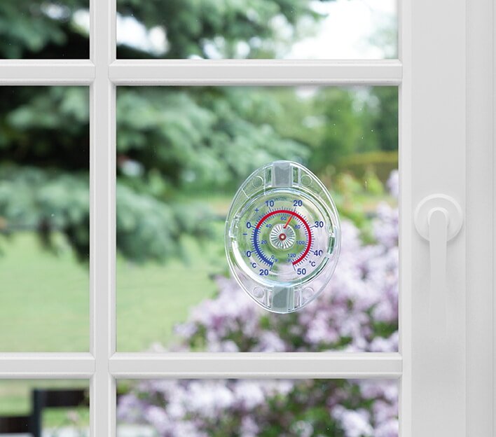 Rund udendørs vinduestermometer med sugekop Rundt termometer på vindue til måling af udetemperatur