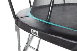 Detalje af Salta trampolin med stige og net