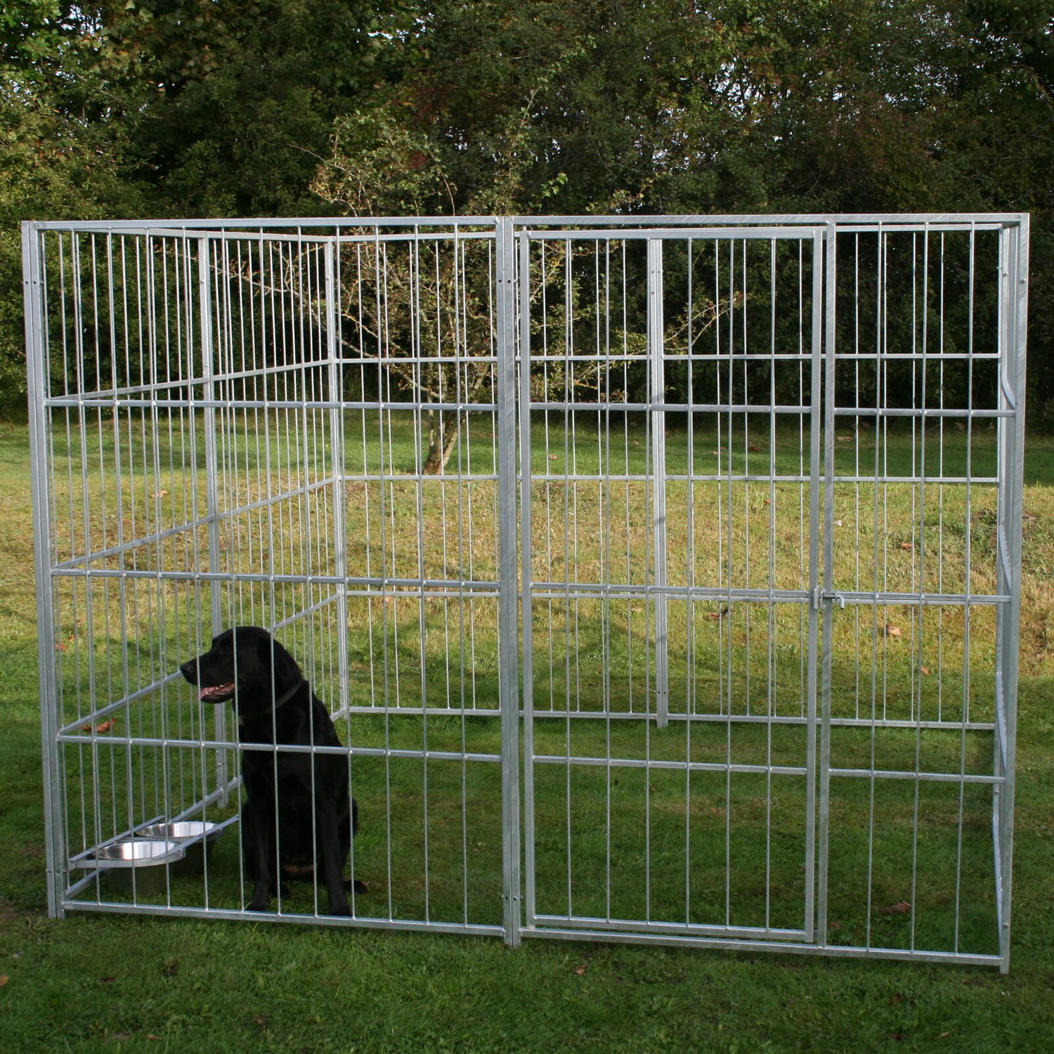 Hundegård mellem model (7 sidemoduler + 1 lågemodul)