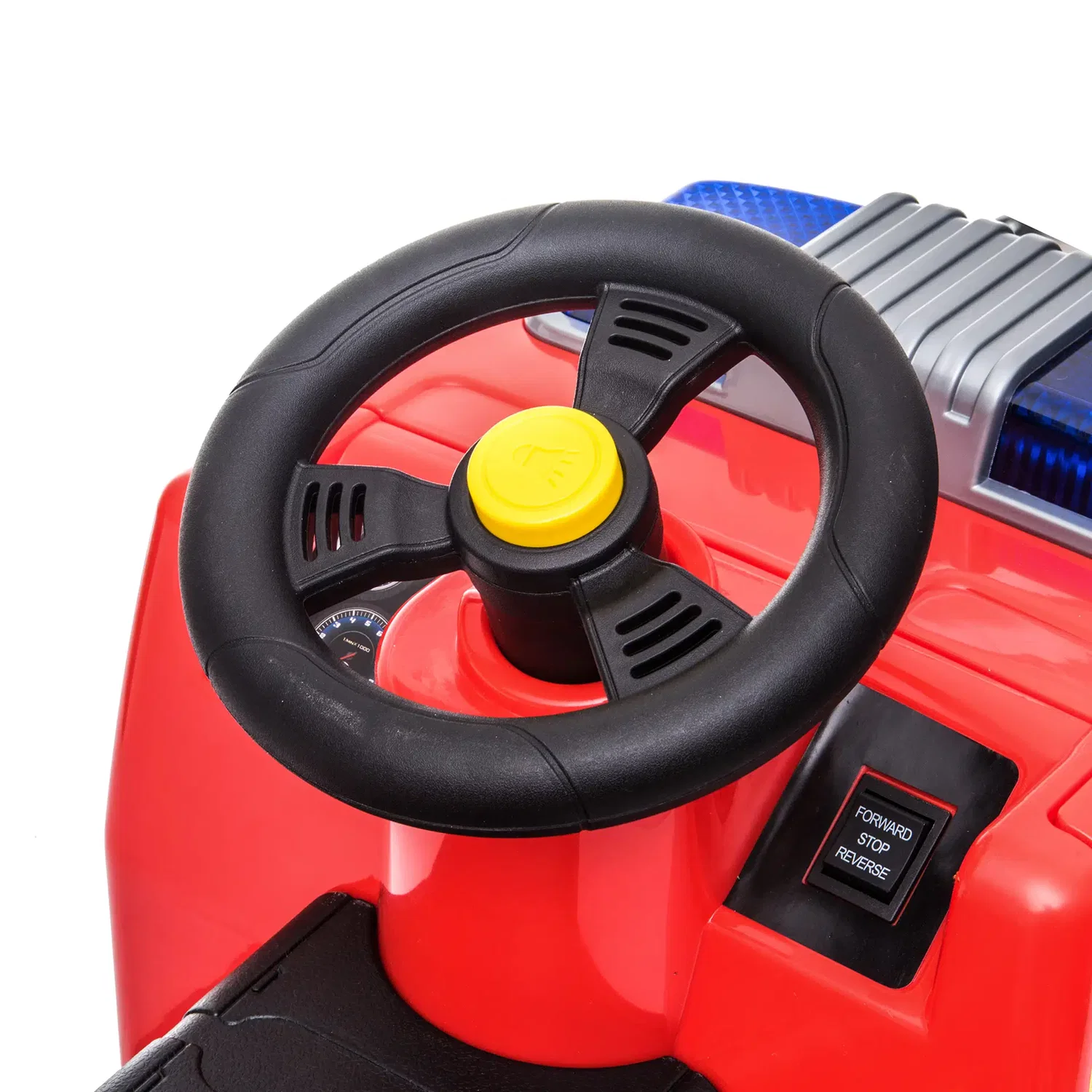 Nordic Play brandbil elbil til børn – rød, 1 x 7,4V motor, rat med frem/bak-kontakt, blinklys og sirene Nærbillede af rat og gearknap på rød Nordic Play brandbil elbil til børn med blinkende lys og sirene, 1 x 7,4V motor, ideel til 2-6 år
