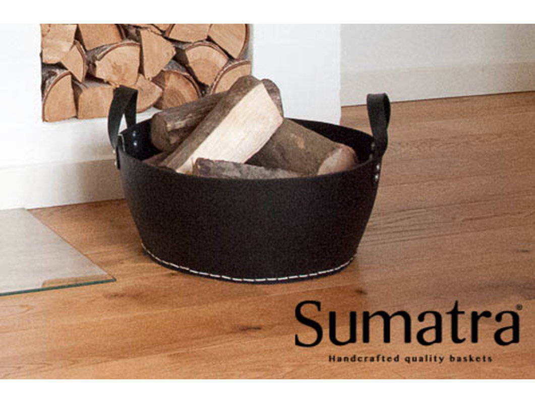 Sumatra brændeholder i læder Elegant Sumatra brændeholder i brunt læder