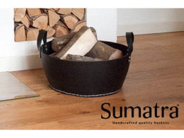 Elegant Sumatra brændeholder i brunt læder