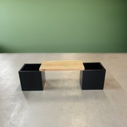 Sorte højbede med bænk - 40 x 40 x 40 Sorte højbede med bænk - 40 x 40 x 40