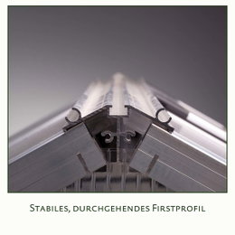 Stabilt, gennemgående kipprofil i aluminium Nærbillede af stabilt, gennemgående kipprofil i aluminium