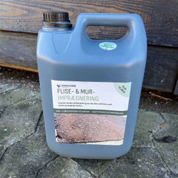 Flise- og murimprægnering 5 liter klar til brug Dunk med flise- og murimprægnering til udendørs brug