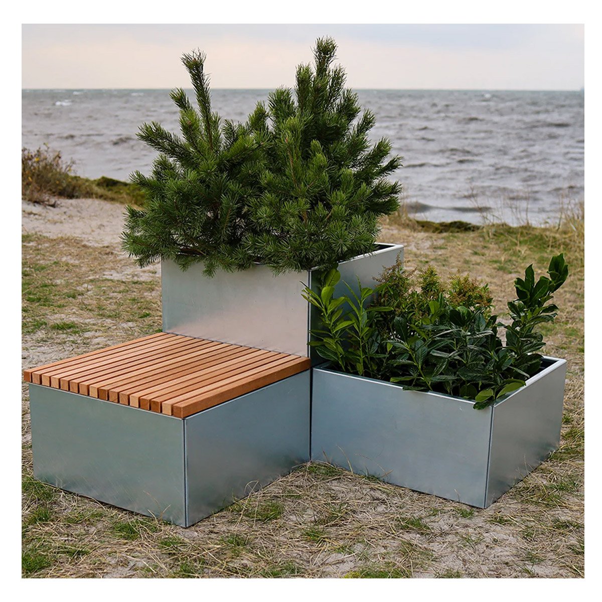 Land Modern  Plantekassesæt Landskab med bænk, Corten