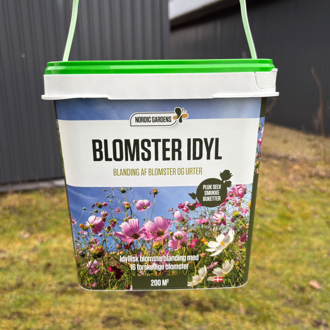 Bøtte med Nordic Gardens Blomster Idyl blomsterblanding til 200 m². Et idyllisk mix af 16 etårige blomster og urter, velegnet til haven, grøftekanter og tiltrækker bier, sommerfugle og nytteinsekter.