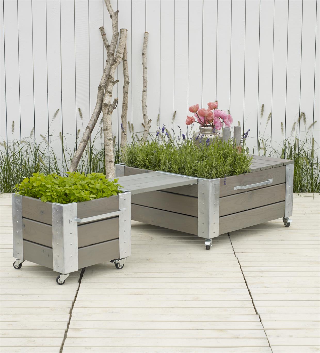 Rullekasser med plantekasser og bænk til terrasse Modul plantekasser på hjul med bænk til altan og terrasse
