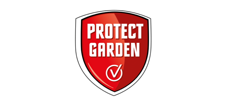 Protect Garden-logo – rødt skjold med hvid tekst og hvidt flueben Protect Garden-logo: rødt skjold med hvid kant, hvid tekst 'PROTECT GARDEN' og hvidt flueben