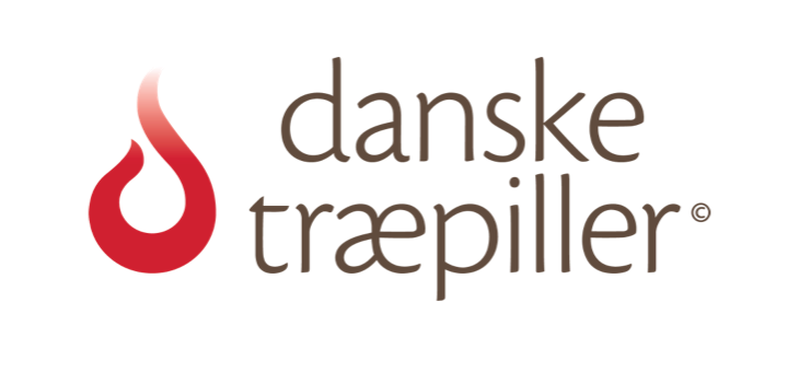 Danske Træpiller logo med rød flammeikon og brun tekst